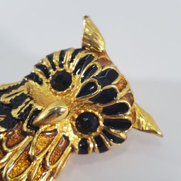 Chubby Vintage Owl Brooch Gold Tone Enamel Black Faceted Eyes Mid Century - Picture 5 of 7